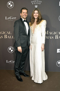 Magical Christmas Ball von LeGer by Lena Gercke in Berlin