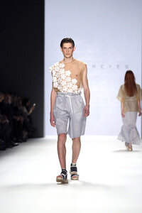 Xavi Reyes presented by Mercedes-Benz & Elle Fashion Show auf der Mercedes-Benz Fashion Week Autumn/Winter 2016 in Berlin