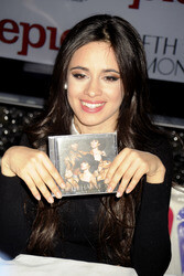 Fifth Harmony Autogrammstunde, New York