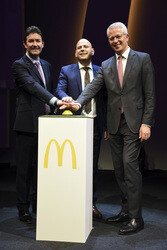 Grand Opening vom McDonald's Restaurant am Flughafen, Frankfurt