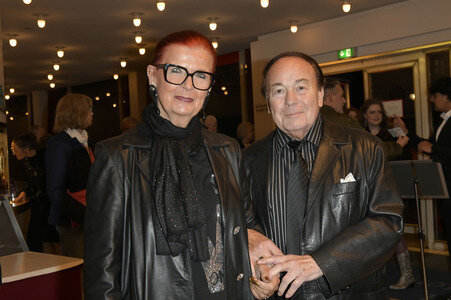 Theaterpremiere 'Carmen darf nicht platzen' in Berlin