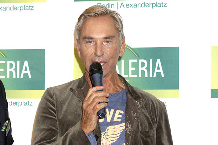 Autogrammstunde mit Wolfgang Joop in Berlin