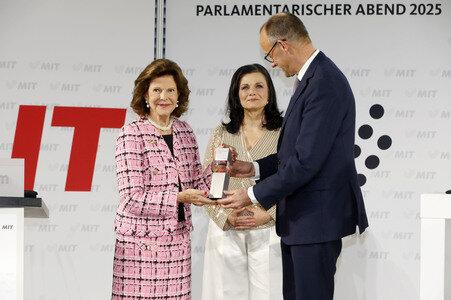 Verleihung des Sonderpreises vom Deutschen Mittelstandspreis 2025 in Berlin