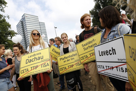 Demo gegen TTIP und Ceta in Köln
