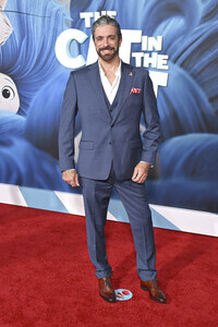 Filmpremiere 'Der Kater mit Hut' in Burbank