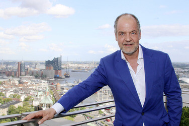 Marek Erhardt bei der Vorstellung des neuen Helbing Aquavits in Hamburg