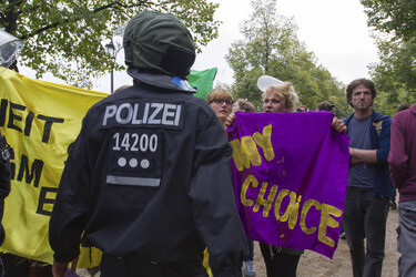 Gegendemonstration zum 'Marsch für das Leben', Berlin