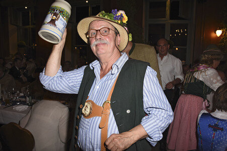 Hofbräu Festzelt Krugvorstellung 2016 in München