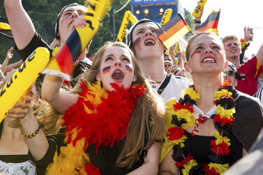 WM-Fanmeile beim Spiel Deutschland gegen Portugal, Berlin