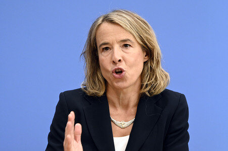 Bundespressekonferenz 'Vorstellung des Jahresgutachtens 2025/26' in Berlin