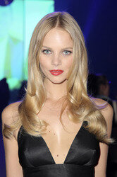 100 Jahre Maybelline B-Day Bash in Berlin