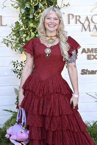 Filmpremiere 'Practical Magic 2 - Zauberhafte Schwestern' in Los Angeles