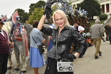 Regines Damenwiesn beim Oktoberfest 2025 in München