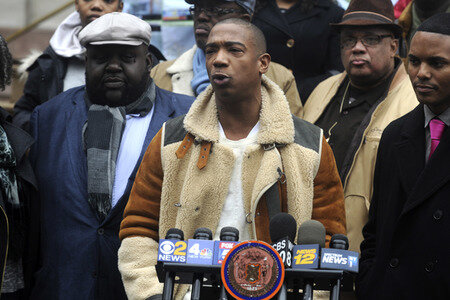 Protestaktion mit Ja Rule gegen die NYCHA in New York