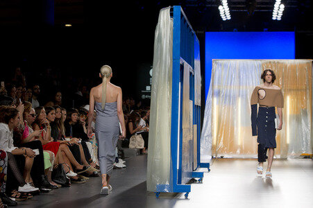 Nouman Fashion Show auf der Mercedes-Benz Fashion Week Madrid SS17