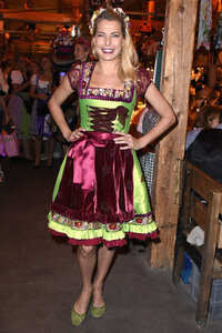 In Käfers Wiesn-Schänke auf dem Oktoberfest 2018 in München
