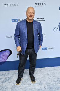 Rape Treatment Center and Stuart House Brunch mit dem Cast von 'The Pitt' in Los Angeles