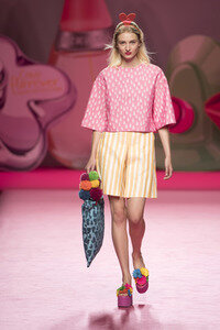 Agatha Ruiz de la Prada Fashion Show auf der Mercedes-Benz Fashion Week Madrid Spring/Summer 2019