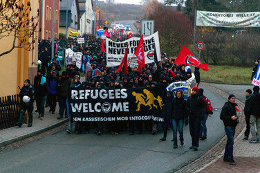 Gegen-Demo in Schneeberg