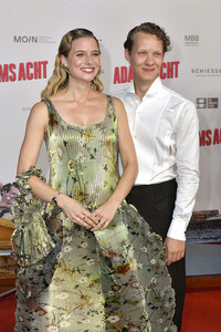 Filmpremiere 'Adams Acht' in Berlin