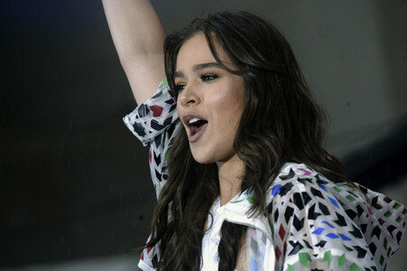 Konzert von Hailee Steinfeld in New York