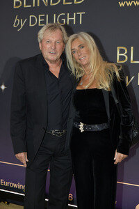 Weltpremiere der 'Blinded by Delight' Grand Show 2025 in Berlin