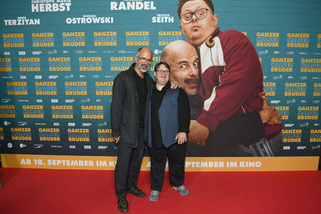 Filmpremiere 'Ganzer halber Bruder' in Hannover