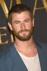 Photocall zu 'The Huntsman & the Ice Queen' in Hamburg