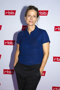 Filmpremiere 'Alles Isy' in Berlin