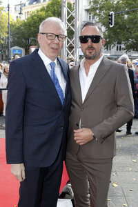 Offizielle Einweihung des Harald-Juhnke-Platzes in Berlin