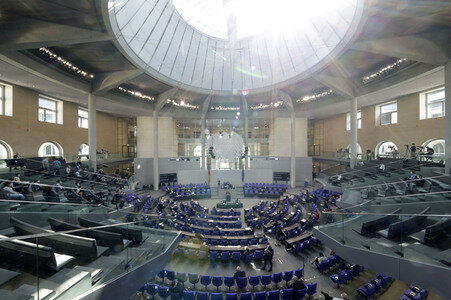 233. Sitzung des Deutschen Bundestages in Berlin