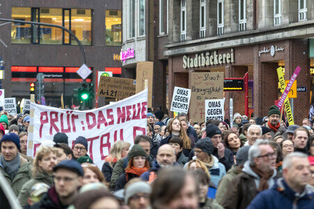 PRÜF! - Auftakt-Demo in Hamburg
