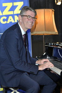 Fototermin zum Sendestart von Ella Radio in Berlin