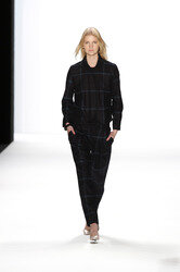 Hien Le Fashion Show, Berlin Fashion Week Autumn-Winter 2014