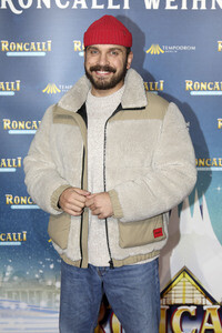Premiere des 21. Original Roncalli Weihnachtscircus 2025 in Berlin