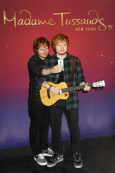Ed Sheeran enthüllt seine Wachsfigur bei Madame Tussauds New York
