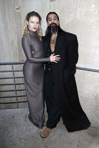 Ausstellungseröffnung 'Wer bist du in einem Raum, in dem du jeder sein kannst?' in Berlin