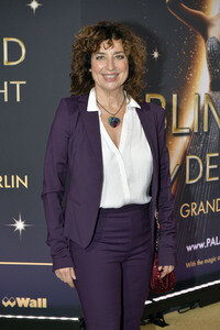 Weltpremiere der 'Blinded by Delight' Grand Show 2025 in Berlin