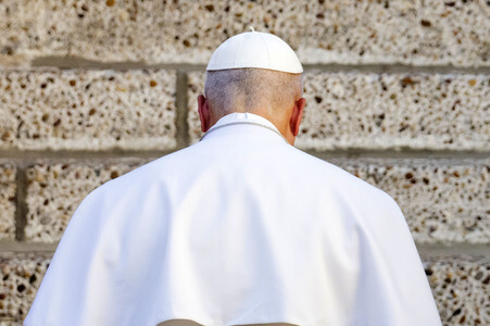 Papst Leo XIV. besucht das Cedia 24 Horas in Madrid