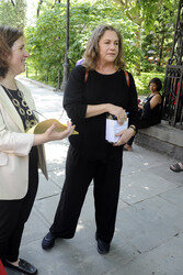 Kathleen Turner wirbt für Meals on Wheels