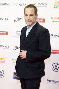 Goldene Bild der Frau 2025 in Hamburg