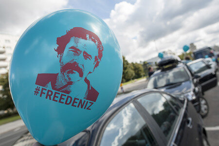 Demonstration für die Freilassung von Deniz Yücel in Berlin