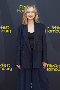 Serienpremiere 'Nine to Five - Das Amt', Filmfest Hamburg 2026