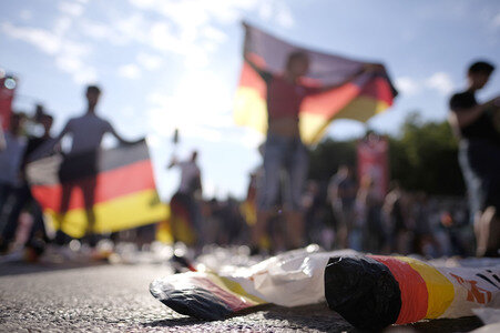 FIFA WM Public Viewing Deutschland gegen Südkorea in Berlin