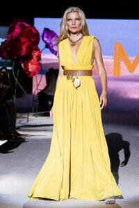 Lola Casademunt by Maite Fashion Show auf der Mercedes-Benz Fashion Week Madrid