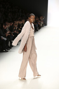 Dimitri Fashion Show auf der Mercedes-Benz Fashion Week Autumn/Winter 2016 in Berlin