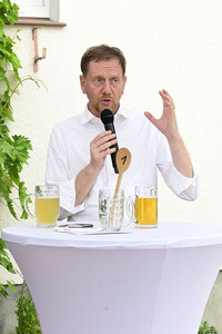 Veranstaltung der CDU 'Kretschmer grillt' in Markersdorf