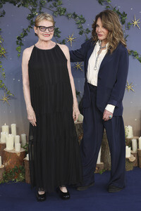 Filmpremiere 'Practical Magic 2 - Zauberhafte Schwestern' in London