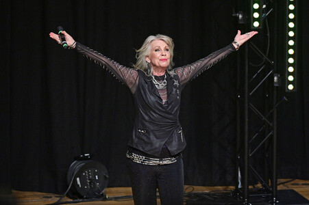 Geburtstags-Show 'Ein Hoch auf Achim' in Cottbus