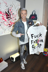 PopUp Store Fashion Art Gallery Opening in München